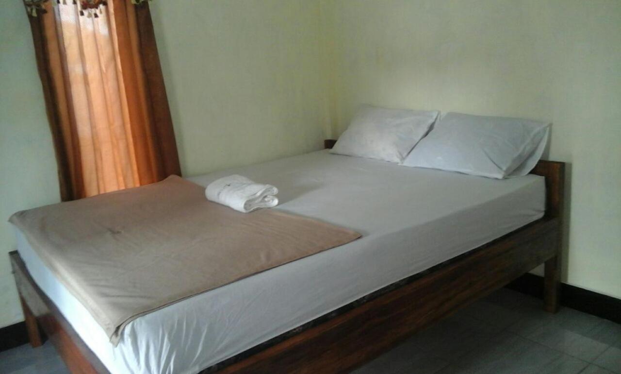 Pedek Homestay Praya Exterior foto